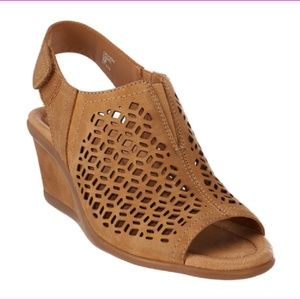 EARTH Cascade Platinum / Camel leather wedges 6.5 ~ 2 PAIRS